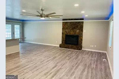 147 N Lake Drive, Lagrange, GA 30240 - Photo 7