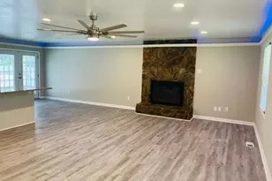 147 N Lake Dr, Lagrange, GA 30240 - Photo 7