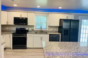 147 N Lake Dr, Lagrange, GA 30240 - Photo 13