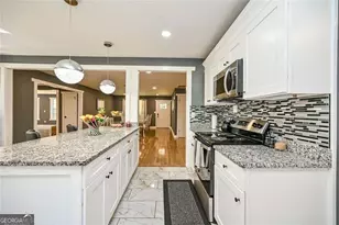 727 Tanners Bridge Cir, Bethlehem, GA 30620 - Photo 15