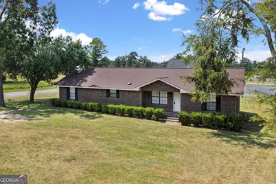 133 S Richardson Street, Mount Vernon, GA 30445 - Photo 1