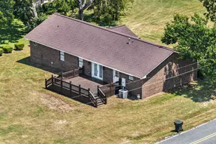 133 S Richardson St, Mount Vernon, GA 30445 - Photo 3