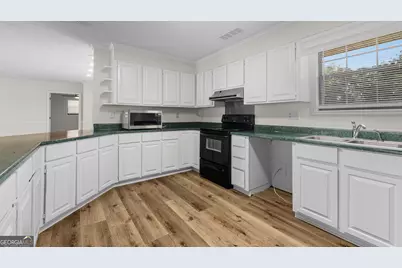 133 S Richardson Street, Mount Vernon, GA 30445 - Photo 11