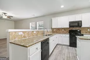 6858 Pierless Ave, Sugar Hill, GA 30518 - Photo 7