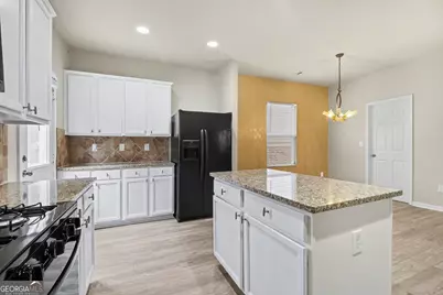 6858 Pierless Avenue, Sugar Hill, GA 30518 - Photo 11