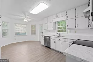 209 Chardonay Cts, Peachtree City, GA 30269 - Photo 15