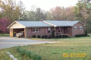 1192 Country Club Rd, Elberton, GA 30635 - Photo 1