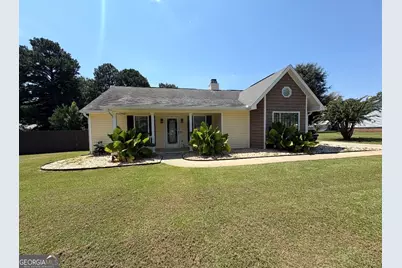 913 N Houston Lake Boulevard, Warner Robins, GA 31093 - Photo 1