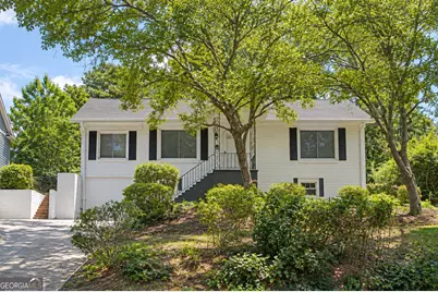 3160 Lake Avenue, Hapeville, GA 30354 - Photo 1