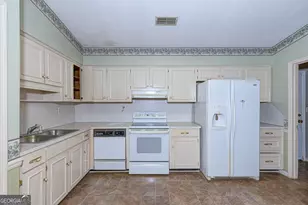 6814 Buckeye Way, Columbus, GA 31904 - Photo 9