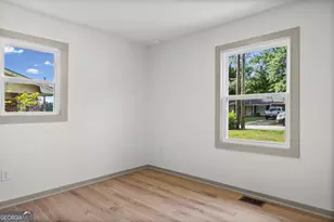 1111 Parkview Dr, Griffin, GA 30224 - Photo 13