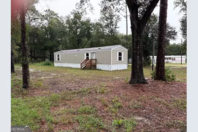 24 Robin Lane E, Jesup, GA 31545 - Photo 1