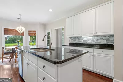 12 Baymeadow Lane, Savannah, GA 31405 - Photo 9