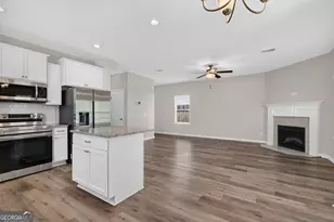 572 Brightleaf Cir, Hinesville, GA 31313 - Photo 13