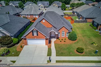 2029 Wicker Wood Way, Snellville, GA 30078 - Photo 3
