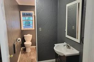 1131 E Main St, Hogansville, GA 30230 - Photo 21