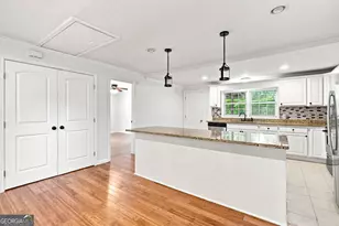 1047 SW Peeples Street SW, Atlanta, GA 30310 - Photo 5