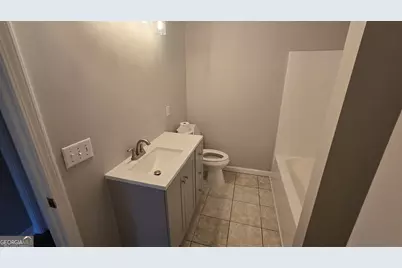 3025 Mangum Drive #UNIT B, Cumming, GA 30041 - Photo 11
