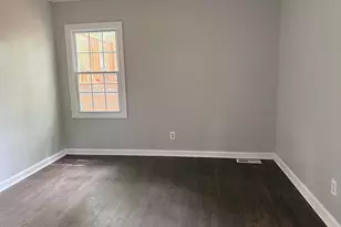 1328 Womack Ave, East Point, GA 30344 - Photo 9
