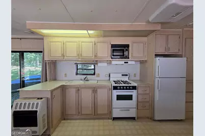 110 Holiday Loop, Cleveland, GA 30528 - Photo 9