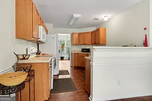 4353 Flat Stone Ln, Snellville, GA 30039 - Photo 7