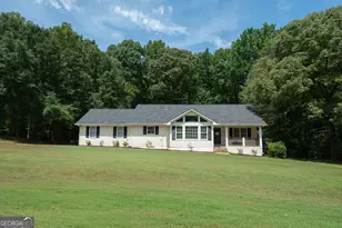 60 Carriage Gate Dr, Sharpsburg, GA 30277 - Photo 1