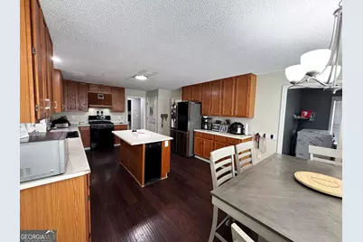 1890 Dovonshire Road SW, Marietta, GA 30064 - Photo 9