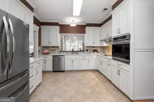 117 Masters Dr N, Peachtree City, GA 30269 - Photo 3