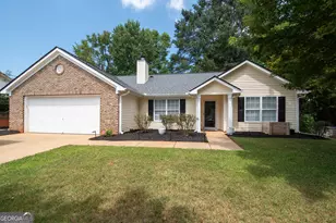 22 Lexington Dr, Grantville, GA 30220 - Photo 1