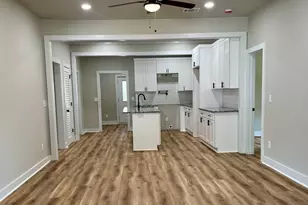 148 Holmes St, Barnesville, GA 30204 - Photo 3