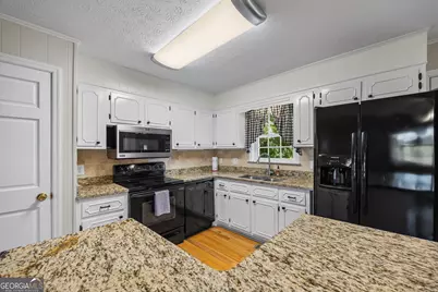 8050 Hog Mountain Road, Statham, GA 30666 - Photo 13