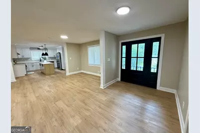 8986 Mandarin Drive, Jonesboro, GA 30236 - Photo 7