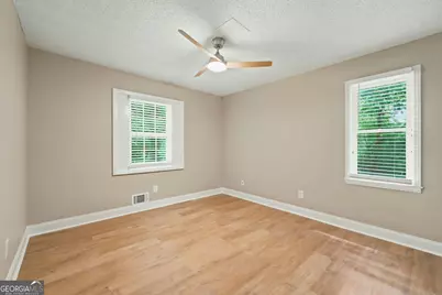 8986 Mandarin Drive, Jonesboro, GA 30236 - Photo 15