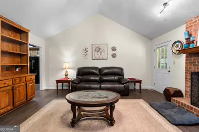 55 Manor Circle, Sharpsburg, GA 30277 - Photo 7