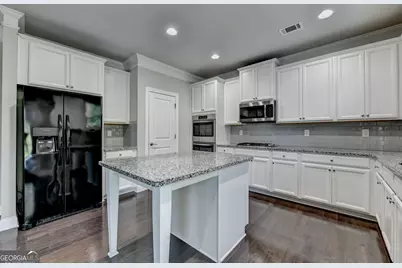 3860 Grandview Manor Drive, Cumming, GA 30028 - Photo 13