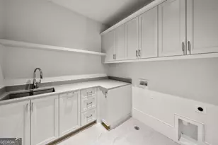 469 Emily Reed Ln, Atlanta, GA 30342 - Photo 55