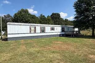 8874 Ga Hwy 17, Bowersville, GA 30516 - Photo 1