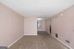 1001 Chapman Ln, Stone Mountain, GA 30088 - Photo 7