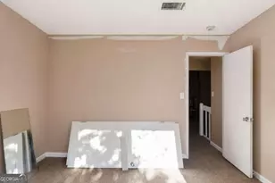 1001 Chapman Ln, Stone Mountain, GA 30088 - Photo 19