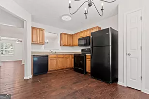 5619 Union Pointe Dr, Union City, GA 30291 - Photo 5