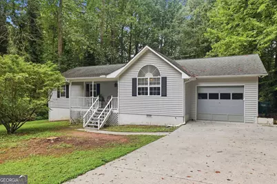 221 Oakdale Drive, Cornelia, GA 30531 - Photo 1