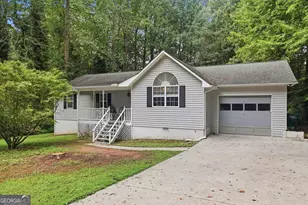 221 Oakdale Dr, Cornelia, GA 30531 - Photo 1