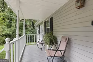 221 Oakdale Dr, Cornelia, GA 30531 - Photo 3