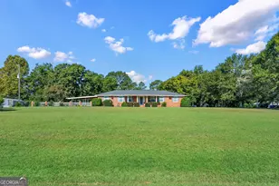 1069 Funston Sigsbee Rd, Moultrie, GA 31768 - Photo 1
