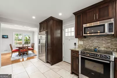 6350 N Hampton Drive, Sandy Springs, GA 30328 - Photo 29