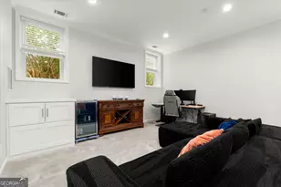 6350 N Hampton Dr, Sandy Springs, GA 30328 - Photo 51
