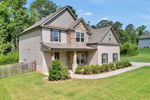 231 Homestead Cir, Forsyth, GA 31029 - Photo 3