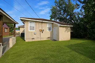 916 Carver St, Savannah, GA 31415 - Photo 9