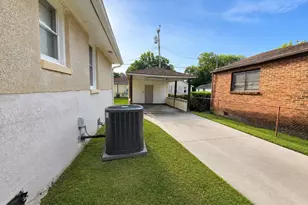 916 Carver St, Savannah, GA 31415 - Photo 5