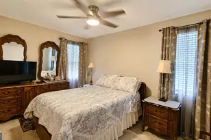 916 Carver St, Savannah, GA 31415 - Photo 35